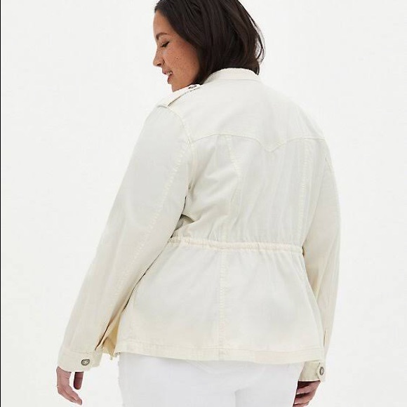 TORRID CREAM TWILL PEPLUM ANORAK JKT NWT SZ 1X - Picture 3 of 5